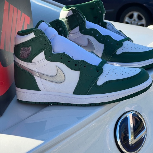 Air Jordan 1 retro high OG - Picture 3 of 8